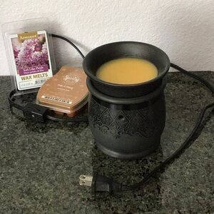 Black Electric Wax Warmer with Wax Melts